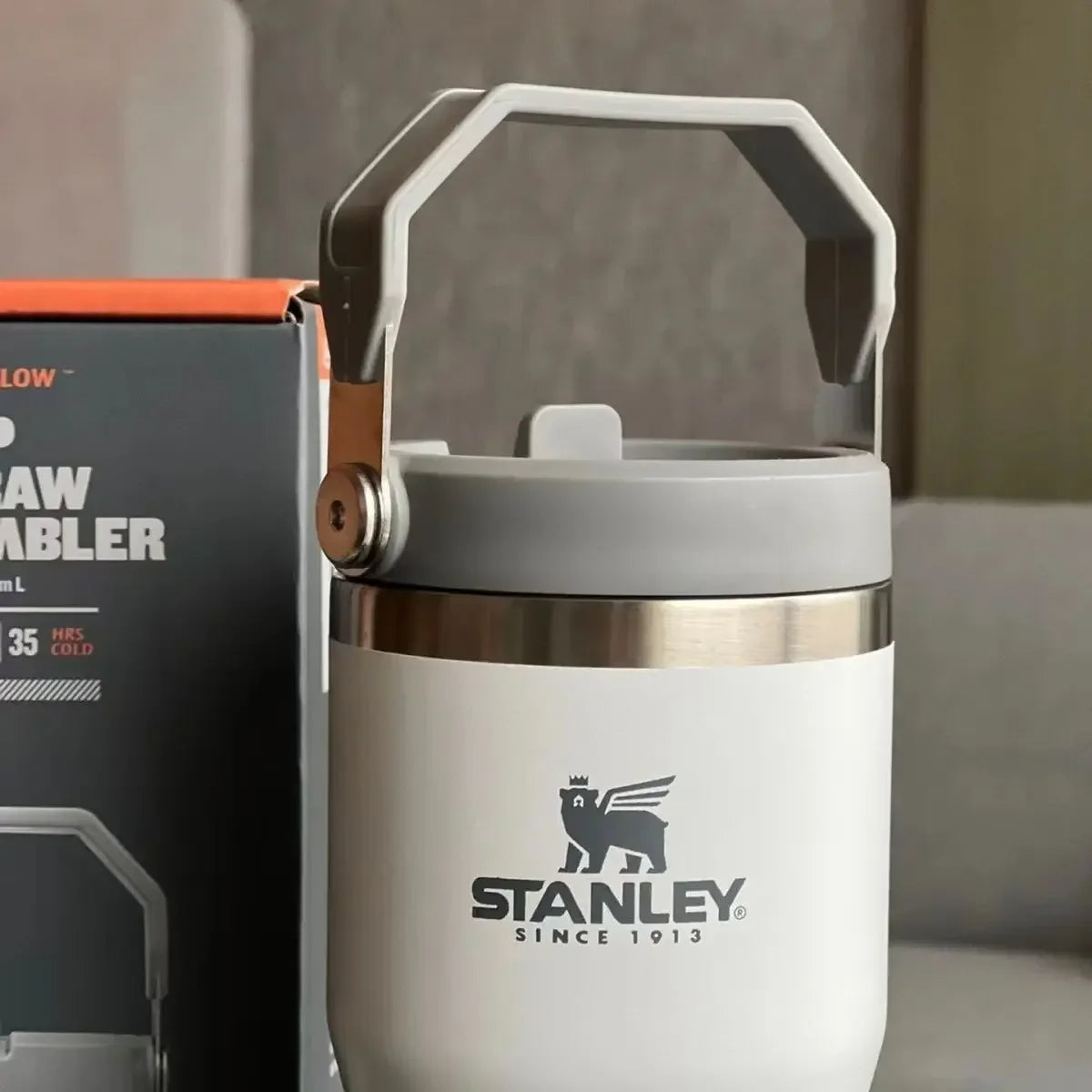 FASHIONABLE STANLEY THERMOS CUP